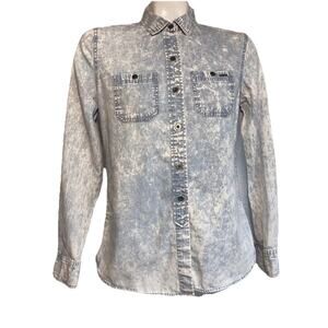 Bullhead Women's Blue Acid Wash Chambray Button Up Shirt Top Size M